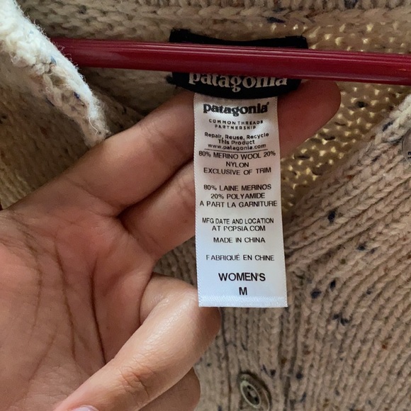 Women’s Hooded Patagonia - Picture 5 of 6